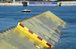 Il Mose a rischio stress: lo studio di Ca' Foscari lancia l'allarme