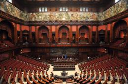 Maxibonus natalizio ai deputati: 5500 euro