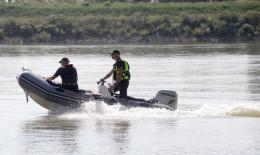Scomparso sul fiume, ricerche senza sosta