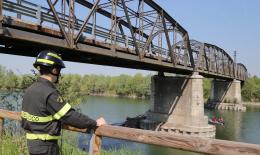 Ricerche nell'Adige, paura per una persona