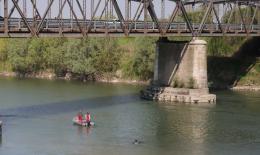 Riprese le ricerche sull'Adige