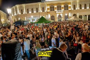 La movida all&rsquo;ultimo giro di valzer