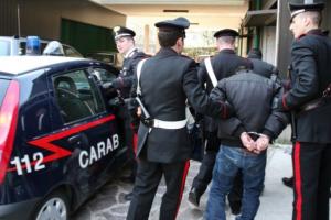 Giovane albanese evade per spacciare cocaina. Arrestato