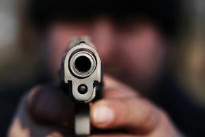 Sparare a un ladro &egrave; legittimo?