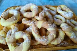 Dolci abbracci al cacao golosi ad ogni morso