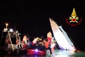 Tragedia a Venezia: barca contro una diga, tre morti e un ferito