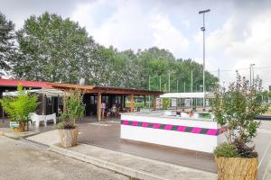 S'inaugura la casa dei giganti