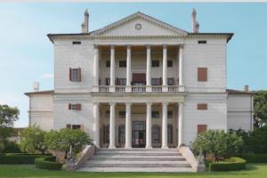 Risplende la villa che ispirò la Casa Bianca