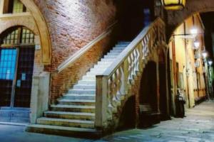 Idea cancello per lo scalone