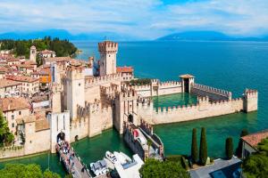 40mila turisti assaltano Sirmione