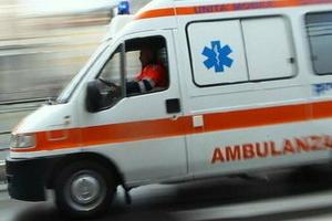 Non risponde, scatta l'allarme: uomo trovato morto in casa