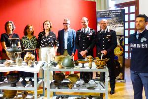 L'arte trafugata torna a casa