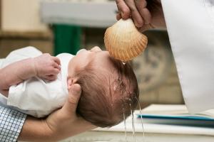 Rissa al battesimo: da festa a un incubo