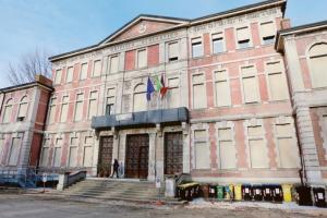 In arrivo l'insegna alla sede della polizia locale