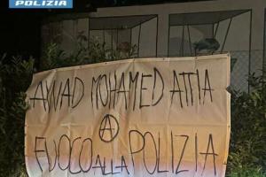 "Fuoco alla polizia": choc a Padova