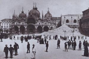 123 anni fa crollava il campanile di San Marco