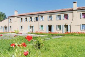 B&B occupato finisce in Prefettura