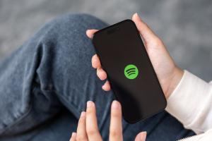 Spotify, svolta per gli utenti free