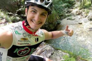 Riccardo precipita per 80 metri e muore