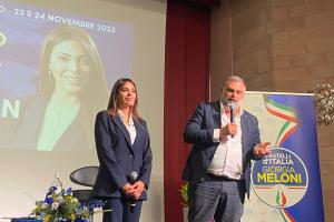 Valeria Mantovan apre la campagna elettorale e fa il pienone
