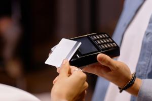 POS e casse, scatta la stretta