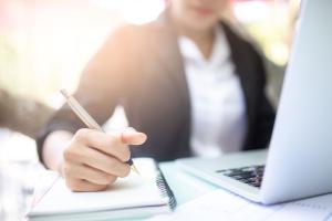 Siamo lontani dalla parità