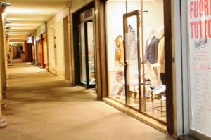 “A novembre acquisti al palo”