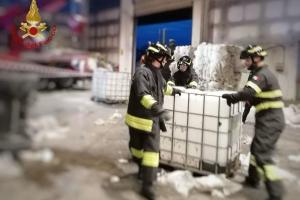 Muore schiacciato in azienda a 47 anni