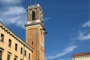 Alle 17 la magia dell'infiorata