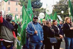 Agricoltori in marcia a Bruxelles per scongiurare i tagli della Pac