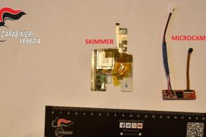 Ecco come ti clonano carta e bancomat