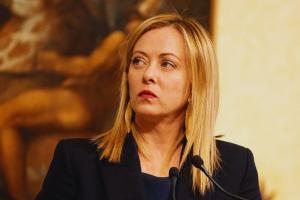 Algerino con 23 condanne risarcito