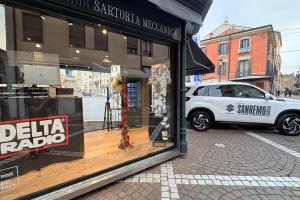 Antenne dritte sul palco dell’Ariston