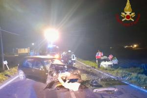 Terrificante frontale, due feriti