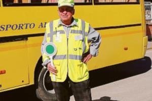 Beppino è il nonno vigile del paese