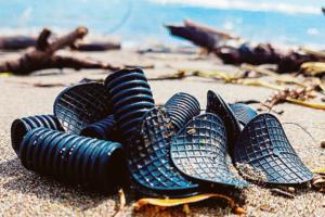 Il mare ci dice: “Vergogna”