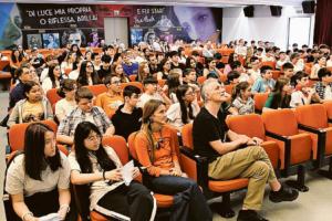 Le idee dei giovani talenti i premi al teatro Duomo