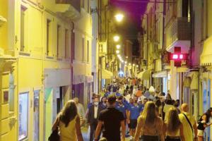 Più luce in città per 8mila euro