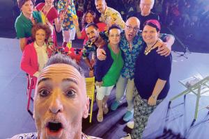 La domenica? Si va a teatro