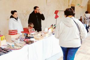 Il mondo del Sol Levante in centro