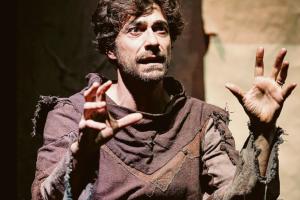 Teatro vandalizzato, salta l’evento