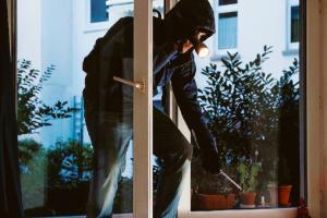 Non si fermano i furti nei paesi