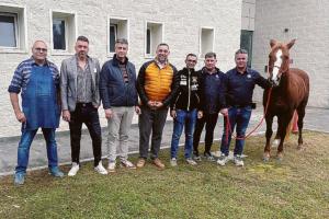 A cavallo per la Casa di Nena