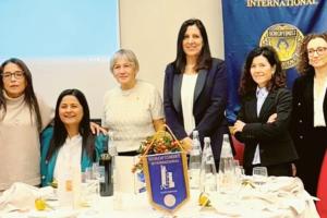 A sostegno delle donne