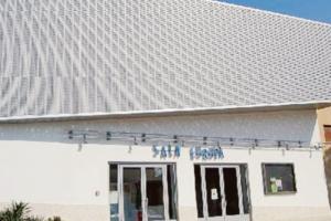 Domeniche di risate, musica e teatro