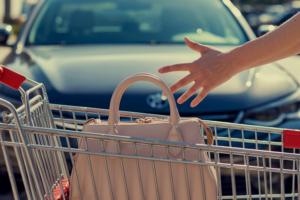 Clamoroso borseggio al market