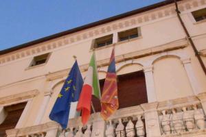 “Manovra di risparmi, non di tagli”