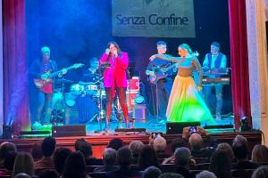 Il teatro Ferrini abbraccia la tribute di Giorgia