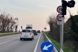 Sul ponte è pronto il semaforo