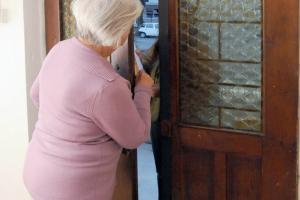 I finti tecnici del gas spaventano la Commenda